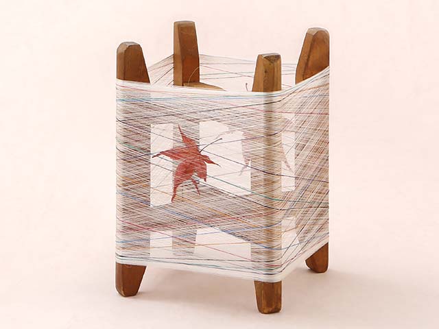 【k】　◆骨董品　蔵の扉、糸車の糸巻きで作ったテーブル◆ 糸巻き機 糸車 木製 骨董品 アンティーク - メルカリ